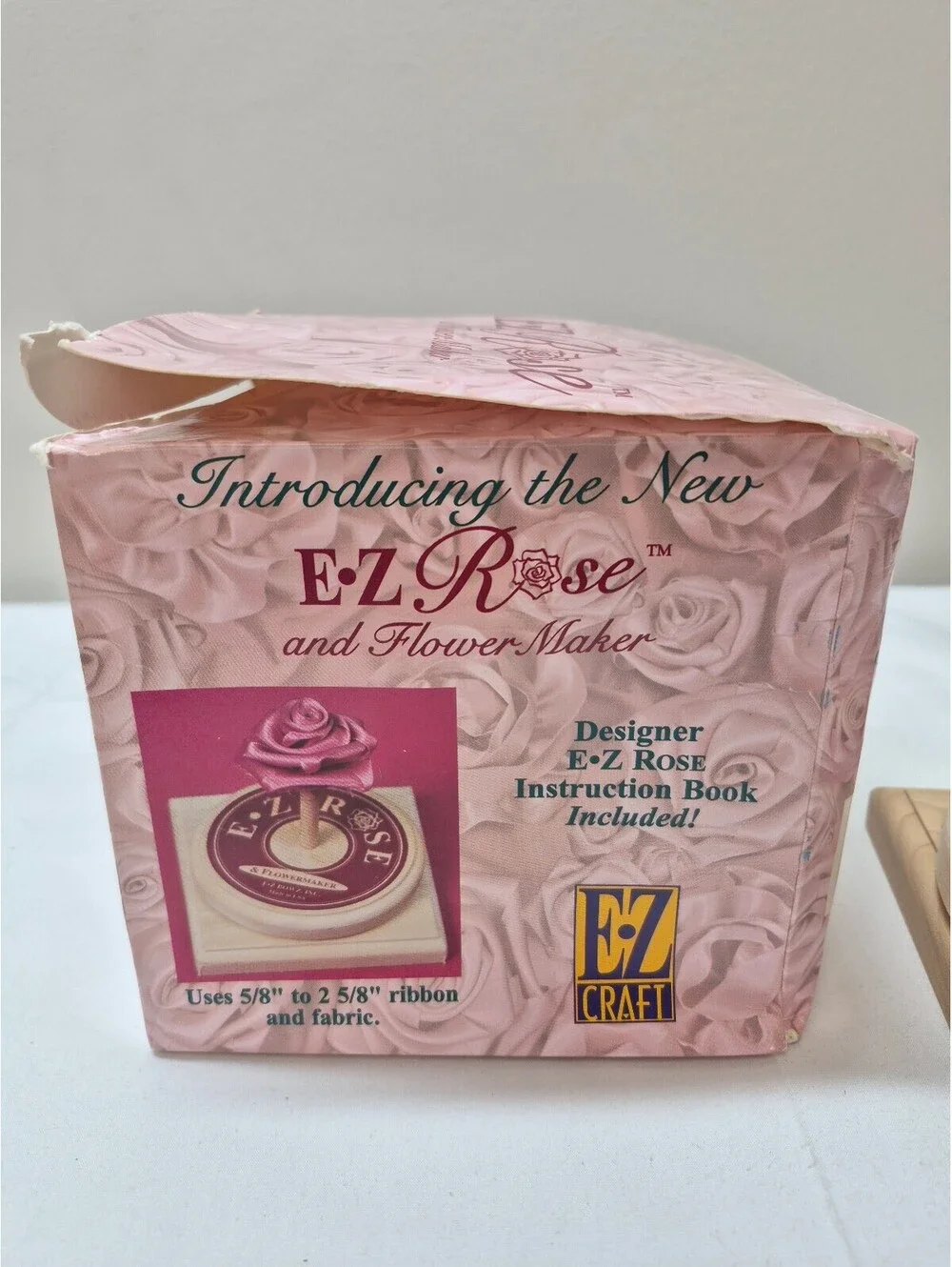 E-Z Rose & Flower Maker Vintage Ribbon Craft Tool with Original Box J28